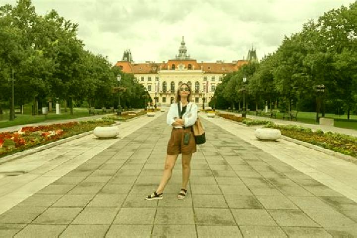 Lillian, 25 — Escort in Putinci, Serbia