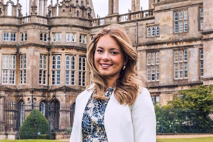 Lillian, 25 — Escort in Quadring, United Kingdom