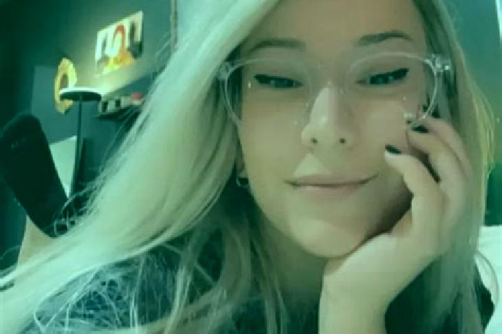 Lillian, 26, a blonde grey-eyed latina companion based in Hadithah. Offering BDSM, OWO, Deep French Kissing, Striptease. Available for incall and outcall, ov...