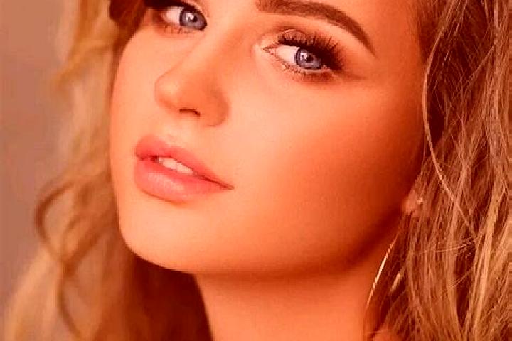 Lillian, 26, a dark blonde blue-eyed ebony companion based in Mercurey. Offering Striptease, Roleplay, CIM. Available for incall and outcall, day and evening...