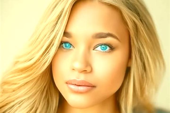 Lillian, 26, a dark blonde blue-eyed latina companion based in Suze-la-Rousse. Offering Prostate Massage, GFE, Striptease, Party Girl. Available for incall a...