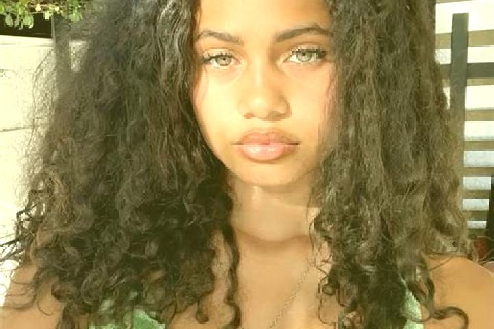 Lillian, 26, a red green-eyed mixed companion based in Ome. Offering CIM, Tantra, A-Level, Fetish. Available for incall and outcall, day and evening dates.