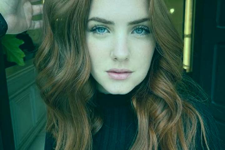 Lillian, 27, a auburn blue-eyed middle eastern companion based in Mehendiganj. Offering Deep French Kissing, Girlfriend Experience, Party Girl, A-Level, Stri...
