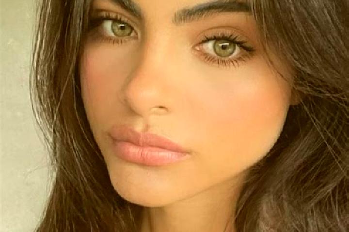 Lillian, 27, a brunette grey-eyed european companion based in Edolo. Offering Overnight, OWO, Prostate Massage. Available for incall and outcall, overnight b...
