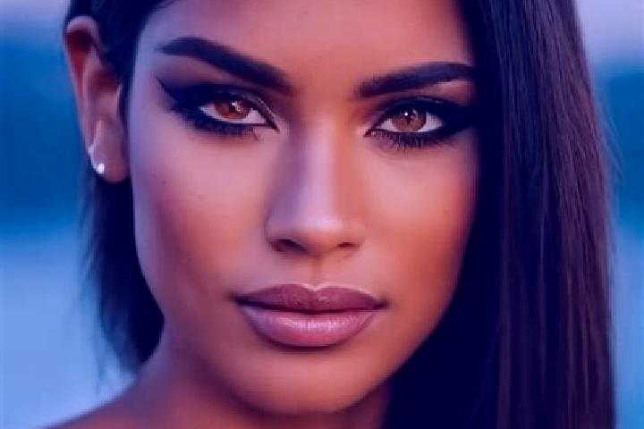 Lillian, 27, a red amber-eyed latina companion based in Kirchwald. Offering Deep French Kissing, Domination, Striptease, OWO, BDSM. Available for incall and ...