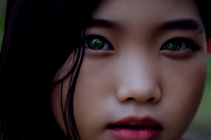 Lillian, 27, a red green-eyed asian companion based in Ullyul. Offering Striptease, Party Girl, Massage. Available for incall and outcall, overnight bookings...