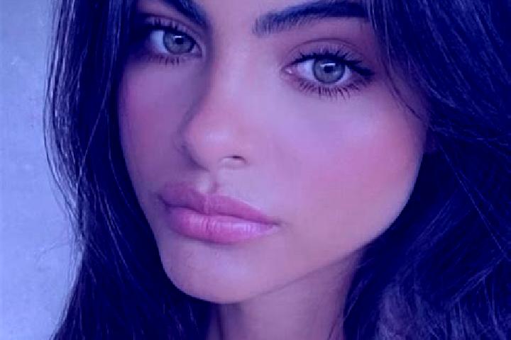 Lillian, 27, a red hazel-eyed indian companion based in Colonia Insurgentes. Offering Duos, Prostate Massage. Available for incall and outcall, overnight boo...