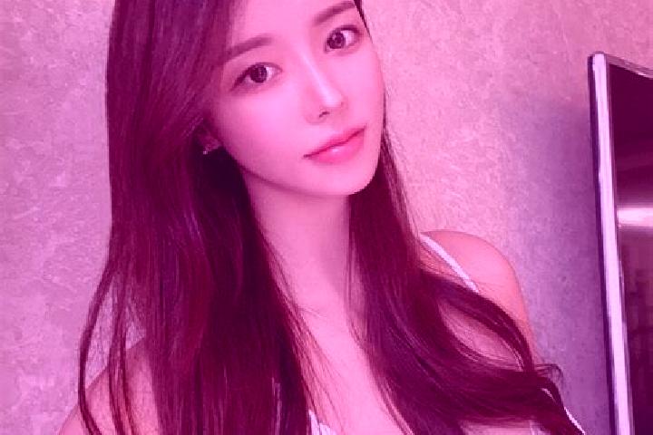 Lillian, 27 — Escort in Akebielidou, China