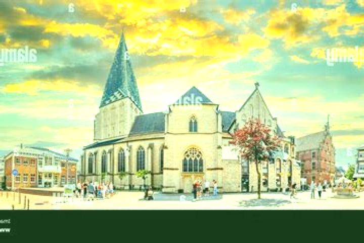Lillian, 27 — Escort in Bocholt, Germany