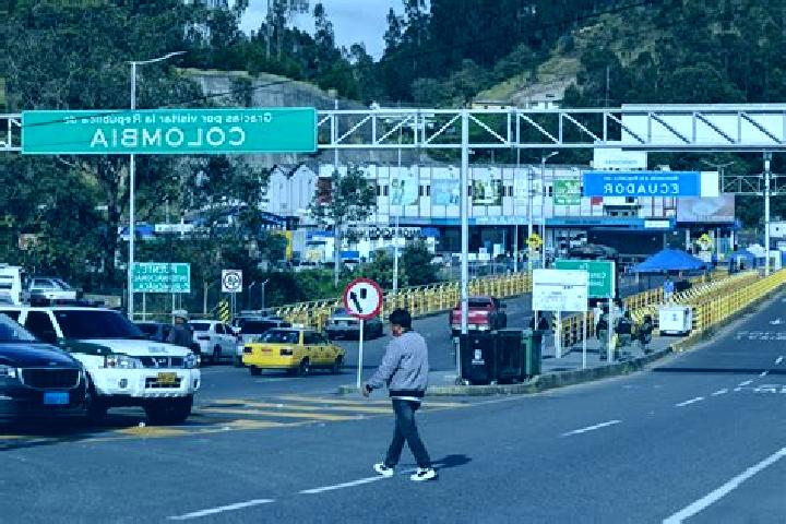 Lillian, 27 — Escort in Calderon, Ecuador