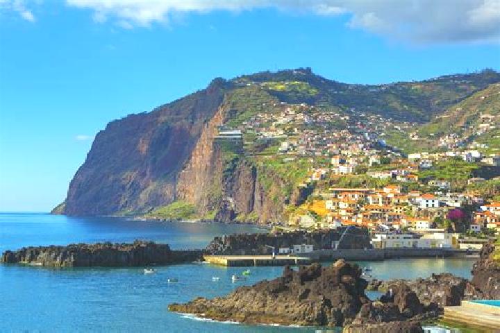 Lillian, 27 — Escort in Camara de Lobos, Portugal
