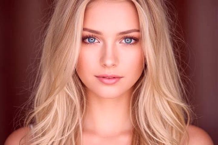 Lillian, 28, a blonde brown-eyed mixed companion based in Bel Ombre. Offering Fetish, 69, Duos, Domination. Available for incall and outcall, overnight booki...