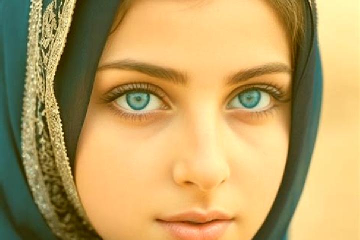 Lillian, 28, a blonde grey-eyed middle eastern companion based in Dragones. Offering Prostate Massage, Massage, Fetish. Available for incall and outcall, day...