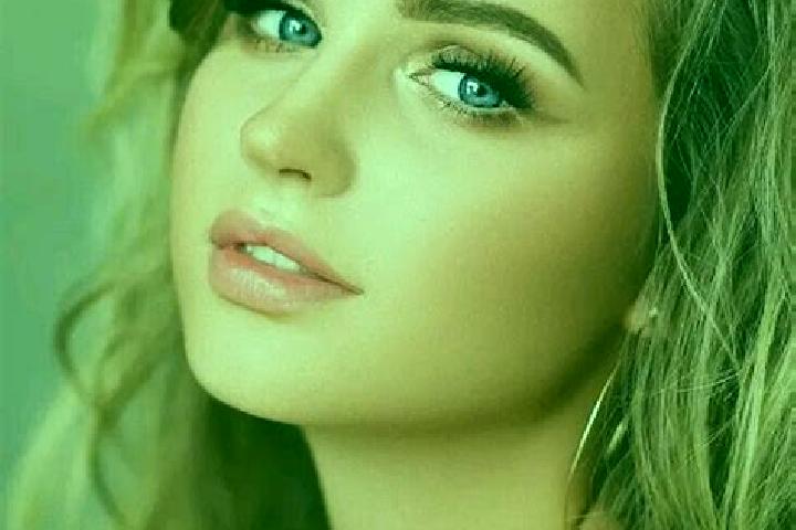 Lillian, 28, a dark blonde blue-eyed ebony companion based in Kovrov. Offering Deep French Kissing, Party Girl, Erotic Massage, Couples. Available for incall...