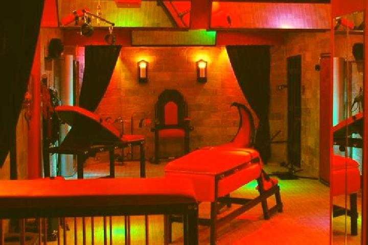Lillian, 28, a red dark-eyed caribbean companion based in Touzao. Offering BDSM, CIM, Party Girl. Available for incall and outcall, overnight bookings availa...