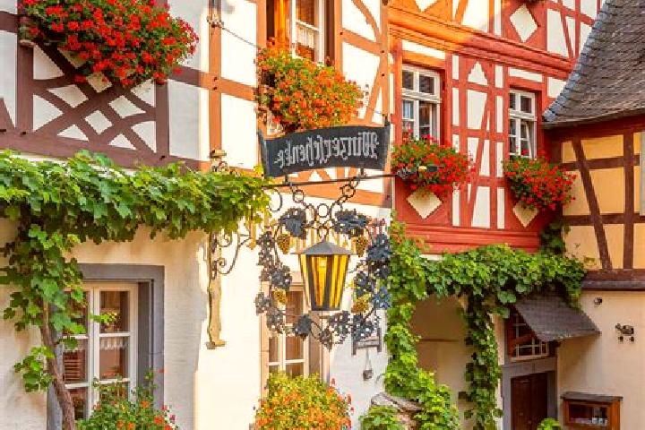 Lillian, 28 — Escort in Bienstadt, Germany
