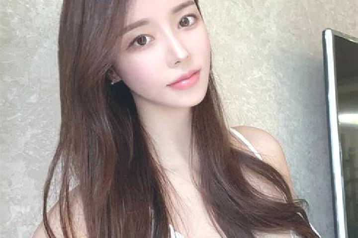 Lillian, 28 — Escort in Shuangcha, China