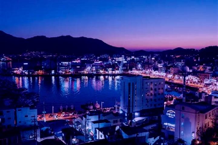 Lillian, 28 — Escort in Tongyeong, South Korea