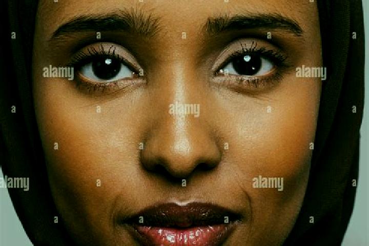 Lillian, 29, a black brown-eyed middle eastern companion based in Sandila. Offering Massage, Tantra, Dinner Date, Striptease. Available for incall and outcal...