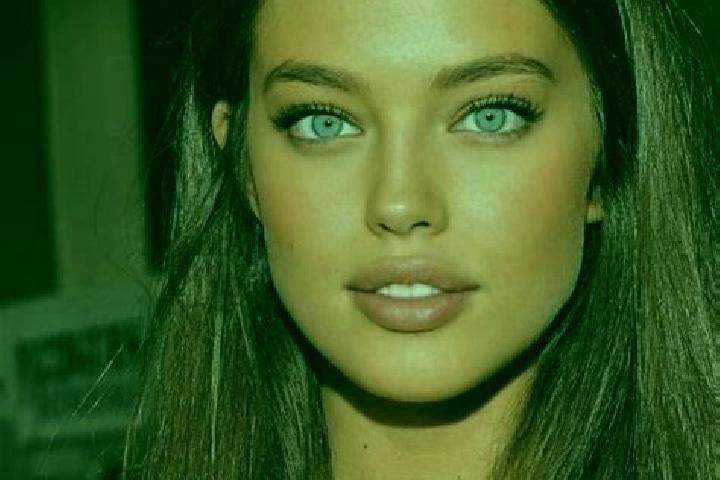 Lillian, 29, a red blue-eyed mediterranean companion based in Cosenza. Offering OWO, A-Level, 69, GFE, Couples. Available for incall and outcall, overnight b...