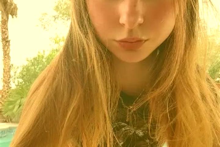 Lillian, 29 — Escort in Renac, France