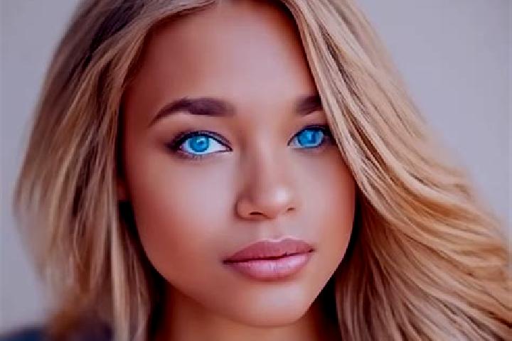 Lillian, 30, a blonde blue-eyed latina companion based in Chuqui Chuqui. Offering Prostate Massage, Fetish, CIM, Massage. Available for incall and outcall, o...