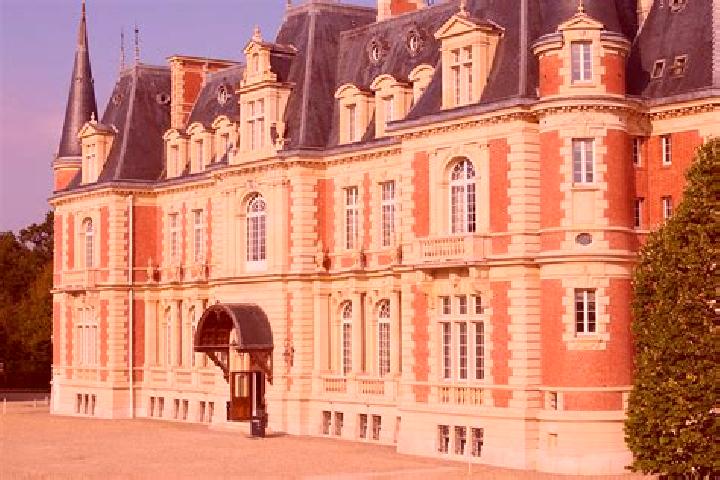 Lillian, 30 — Escort in Beaulieu-les-Fontaines, France