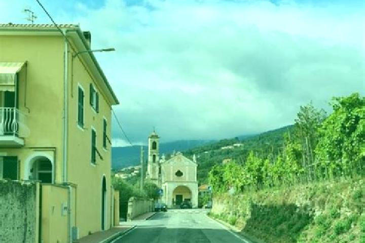 Lillian, 30 — Escort in Calice Ligure, Italy