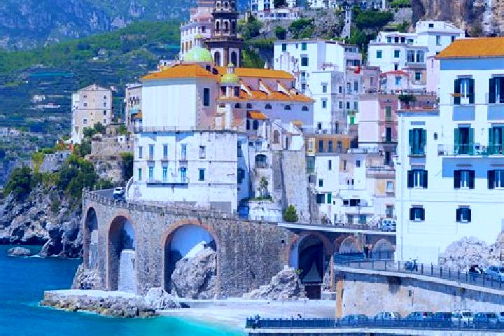 Lillian, 30 — Escort in Costano, Italy
