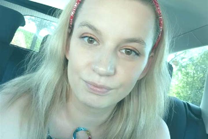 Lillian, 30 — Escort in Rozborz, Poland