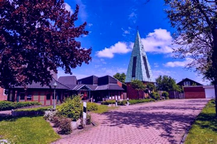 Lillian, 30 — Escort in Schmalstede, Germany