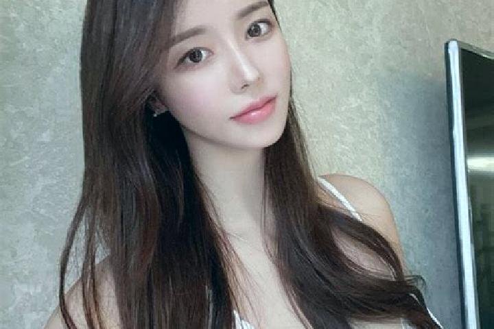 Lillian, 30 — Escort in Youchou, China