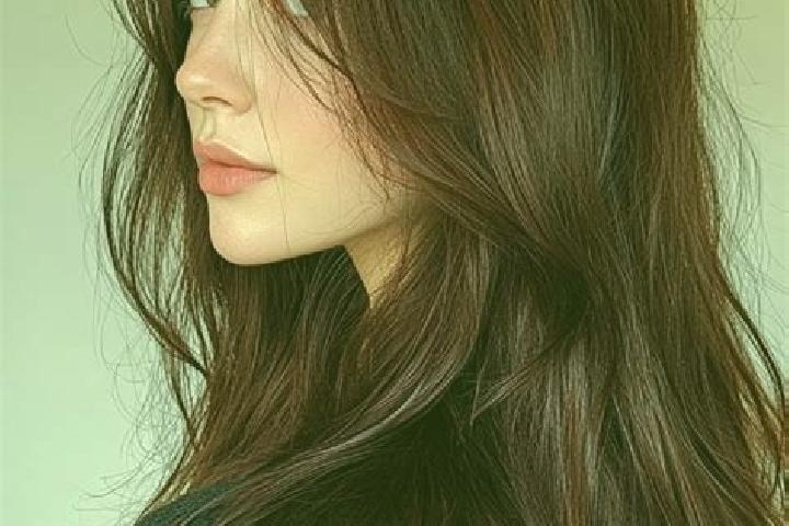 Lillian, 31, a auburn brown-eyed mediterranean companion based in Dzuer. Offering Massage, BDSM, Travel Companion, CIM. Available for incall and outcall, day...