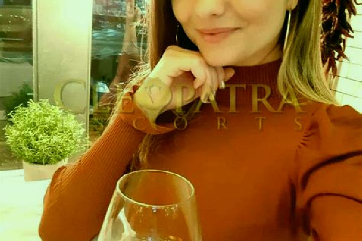 Lillian, 31, a blonde dark-eyed caucasian companion based in Scoposeni. Offering Striptease, Girlfriend Experience, Dinner Date, Overnight, OWO. Available fo...