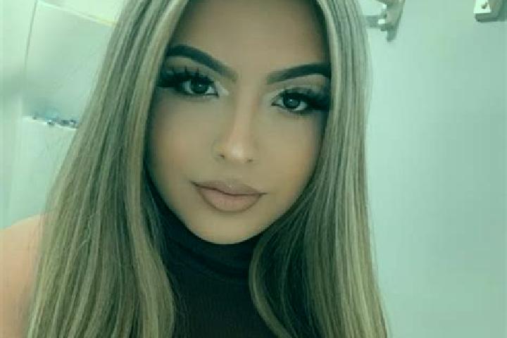 Lillian, 31, a blonde grey-eyed latina companion based in Krmelin. Offering A-Level, Fetish, Deep French Kissing, Party Girl. Available for incall and outcal...