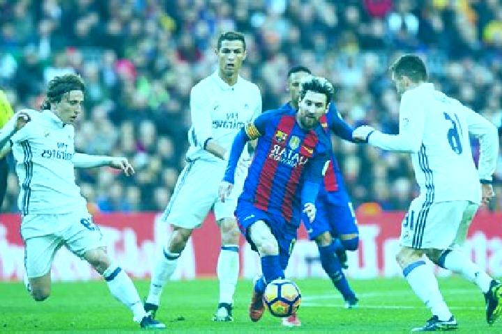 Lillian, 31 — Escort in Avis, United States
