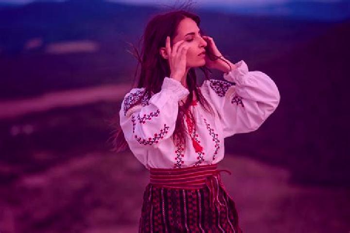 Lillian, 31 — Escort in Cotofenii din Fata, Romania