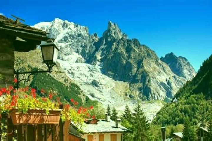 Lillian, 31 — Escort in Courmayeur, Italy