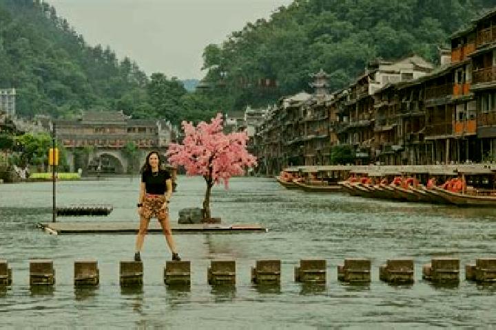 Lillian, 31 — Escort in Fengchuan, China