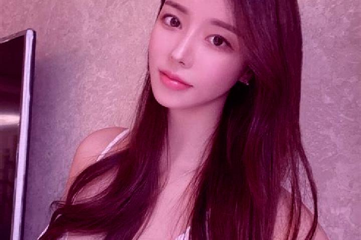 Lillian, 31 — Escort in Pulue, China