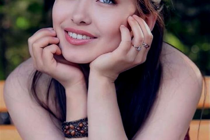 Lillian, 32, a auburn blue-eyed asian companion based in Bad Heilbrunn. Offering Deep French Kissing, Duos, Couples, Striptease, Domination. Available for in...