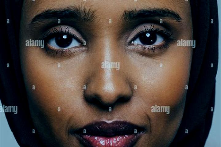 Lillian, 32, a auburn dark-eyed middle eastern companion based in South Ockendon. Offering Girlfriend Experience, Roleplay, Tantra, Couples, Prostate Massage...