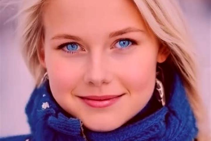 Lillian, 32, a blonde blue-eyed slavic companion based in Alton. Offering CIM, Travel Companion. Available for incall and outcall, day and evening dates.