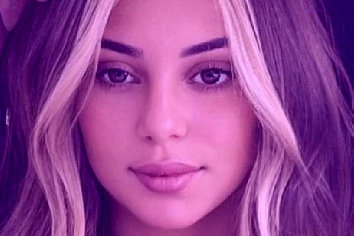 Lillian, 32, a blonde brown-eyed mediterranean companion based in Pindare-Mirim. Offering Party Girl, 69. Available for incall and outcall, day and evening d...