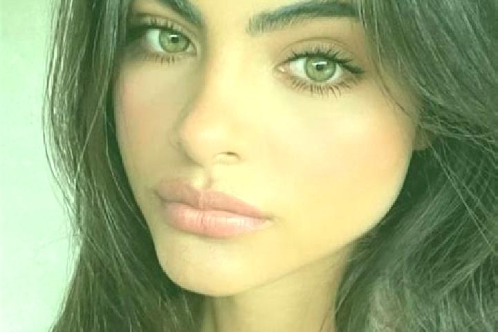 Lillian, 32, a brunette green-eyed middle eastern companion based in Tapanila. Offering Travel Companion, Massage, Party Girl. Available for incall and outca...