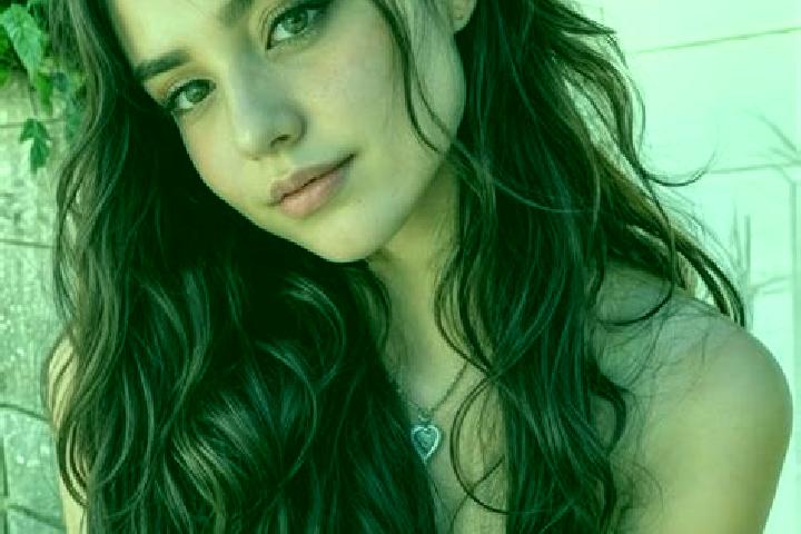 Lillian, 32, a brunette hazel-eyed middle eastern companion based in Janvry. Offering Prostate Massage, Massage, 69, Girlfriend Experience, Domination. Avail...