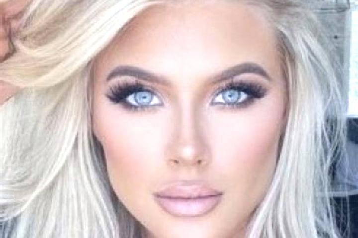 Lillian, 32, a platinum blonde brown-eyed ebony companion based in Amparo do Sao Francisco. Offering GFE, 69, BDSM. Available for incall and outcall, overnig...