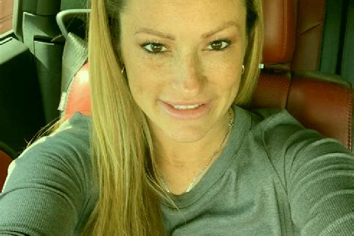 Lillian, 32, a red grey-eyed mixed companion based in Ashmore. Offering Dinner Date, 69, BDSM. Available for incall and outcall, day and evening dates.