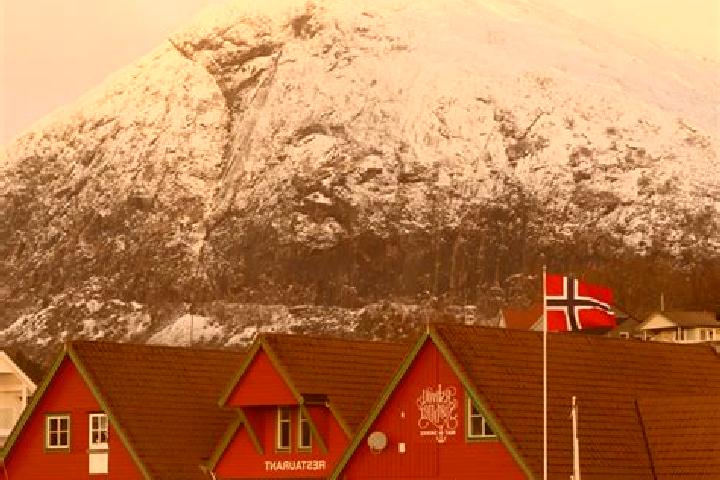Lillian, 32 — Escort in Algard, Norway