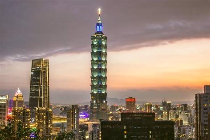 Lillian, 32 — Escort in Budai, Taiwan